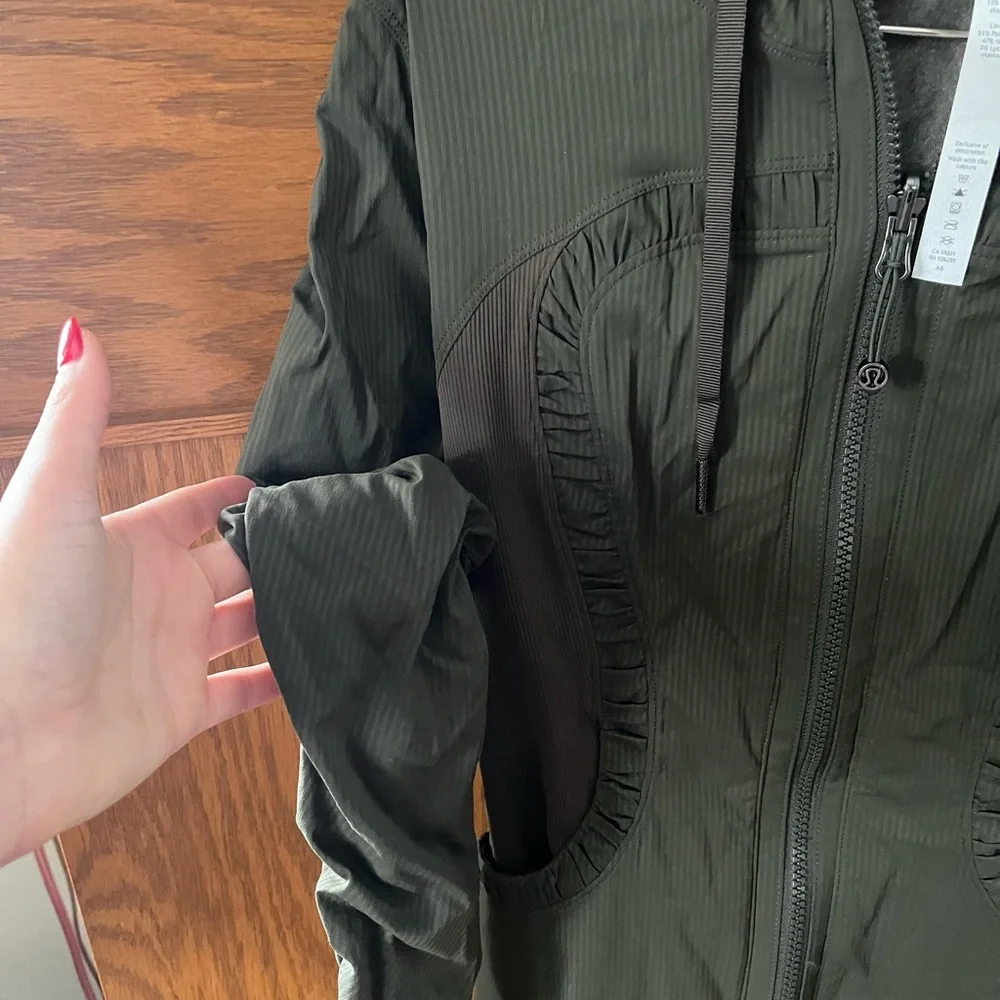 Lululemon Reversible Dance Studio Jacket - Picture 3 of 4